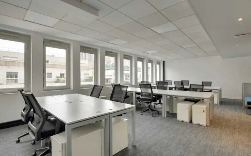 7 Rue De Chartres, Neuilly-sur-Seine for lease - Building Photo - Image 3 of 8