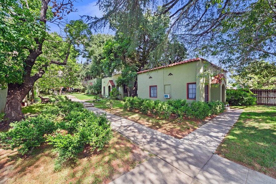 451 E Sacramento St, Altadena, CA for sale - Building Photo - Image 3 of 16