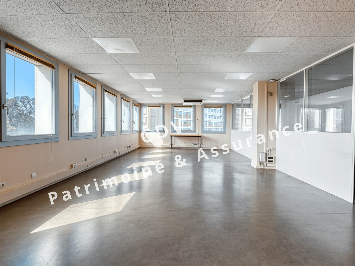 191 C Avenue Saint-Exupéry, Bron, RHO 69500 -  -  - Interior Photo - Image 1 of 9