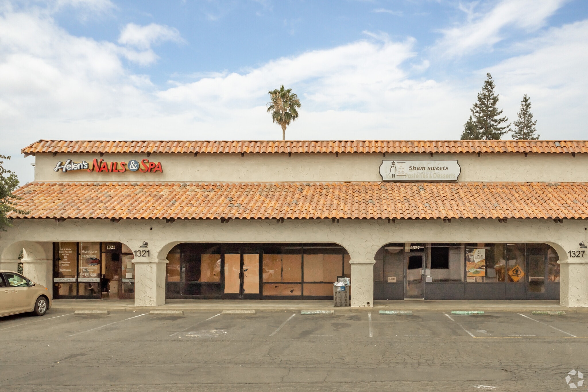 13191361 Fulton Ave, Sacramento, CA 95825 Fulton Square