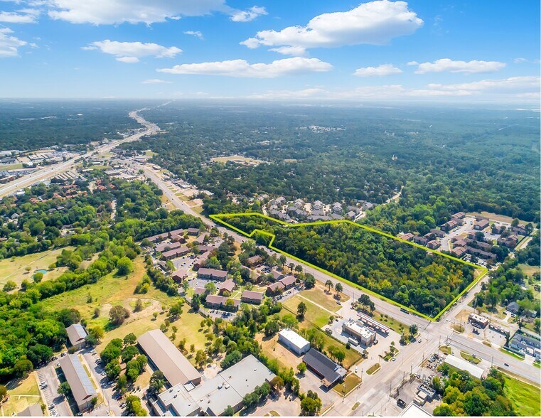 7100 Great Trinity Forest Way, Dallas, TX for sale - Building Photo - Image 3 of 5