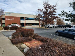 5220 Neil Rd, Reno, NV for lease Interior Photo- Image 2 of 18