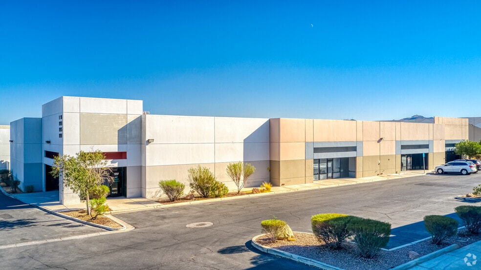 1997 Whitney Mesa Dr, Henderson, NV for sale - Primary Photo - Image 2 of 11