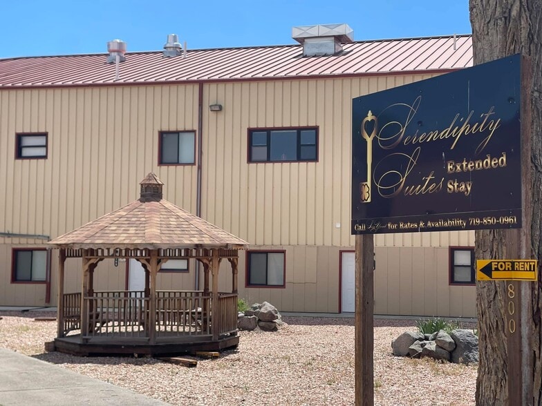 800 Oak St, Del Norte, CO for sale - Primary Photo - Image 1 of 3