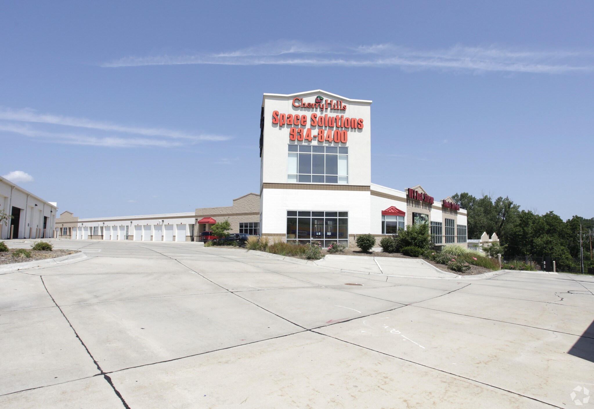 10010 Scott Cir, Omaha, NE for sale Primary Photo- Image 1 of 1