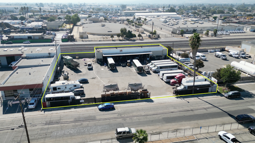 1100 Price Ave, Pomona, CA for lease - Building Photo - Image 1 of 1