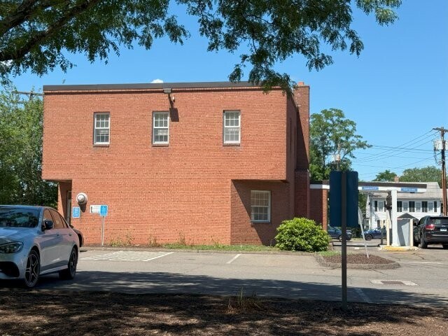 Unique investment opportunity portfolio of 3 properties for sale on LoopNet.com - Building Photo - Image 3 of 8