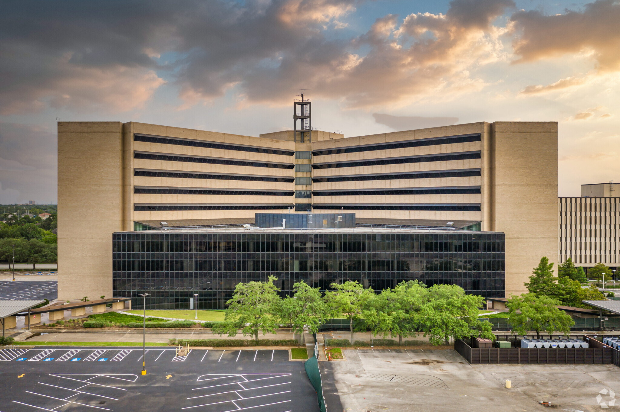 4800 Fournace Pl, Bellaire, TX for sale Building Photo- Image 1 of 1