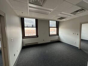201 N 7th St, Lincoln, NE for lease Building Photo- Image 1 of 3