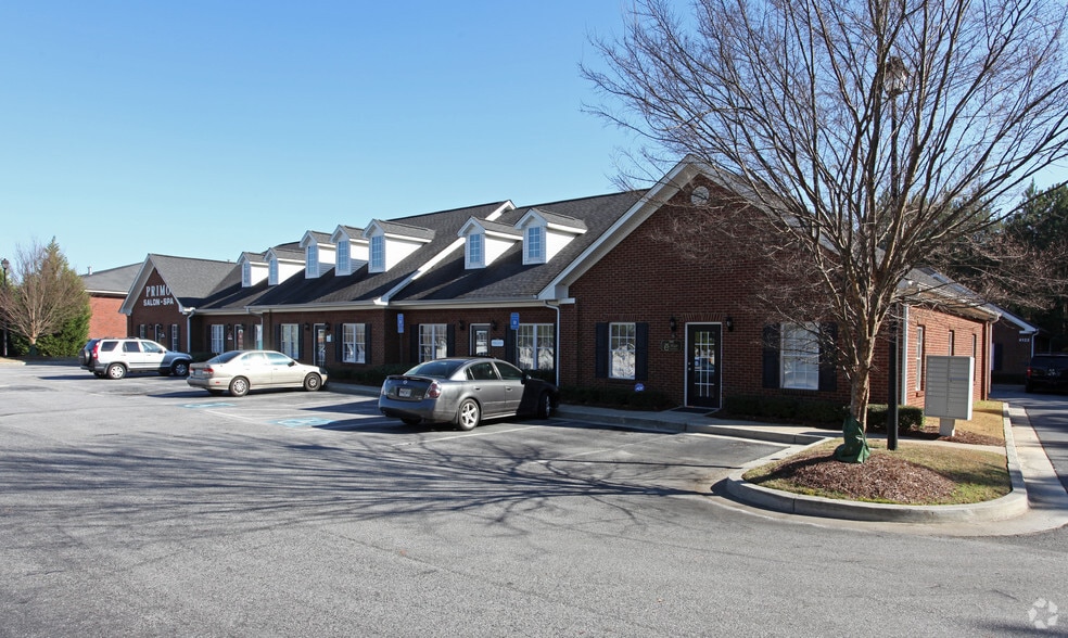 4124 Chattahoochee Ter, Duluth, GA for sale - Primary Photo - Image 2 of 20