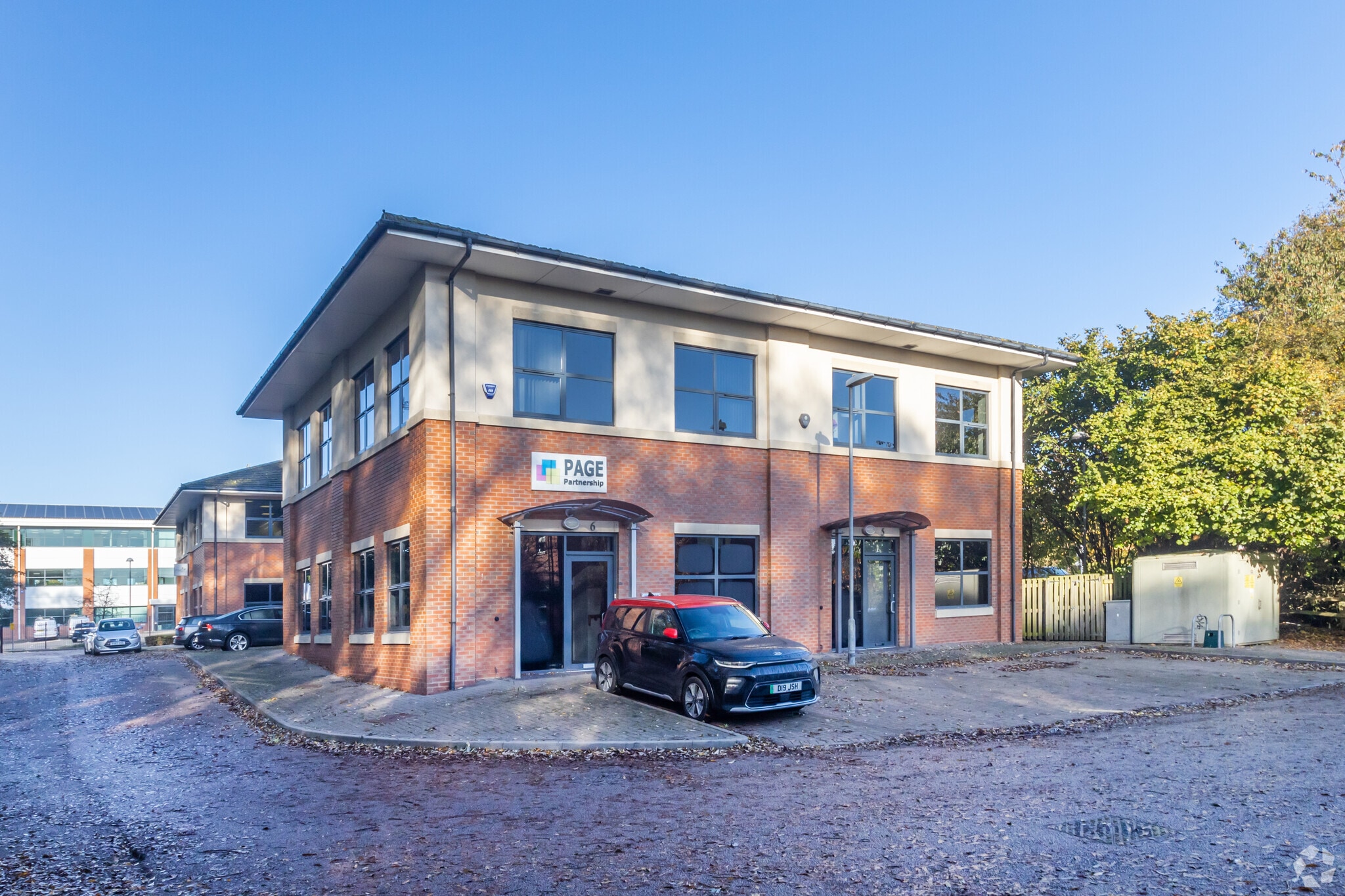 Pegasus Ct, Warwick for sale Primary Photo- Image 1 of 1