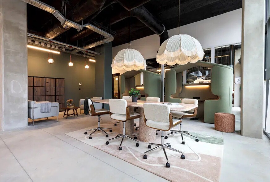 Office in Reims for lease - Interior Photo - Image 2 of 5