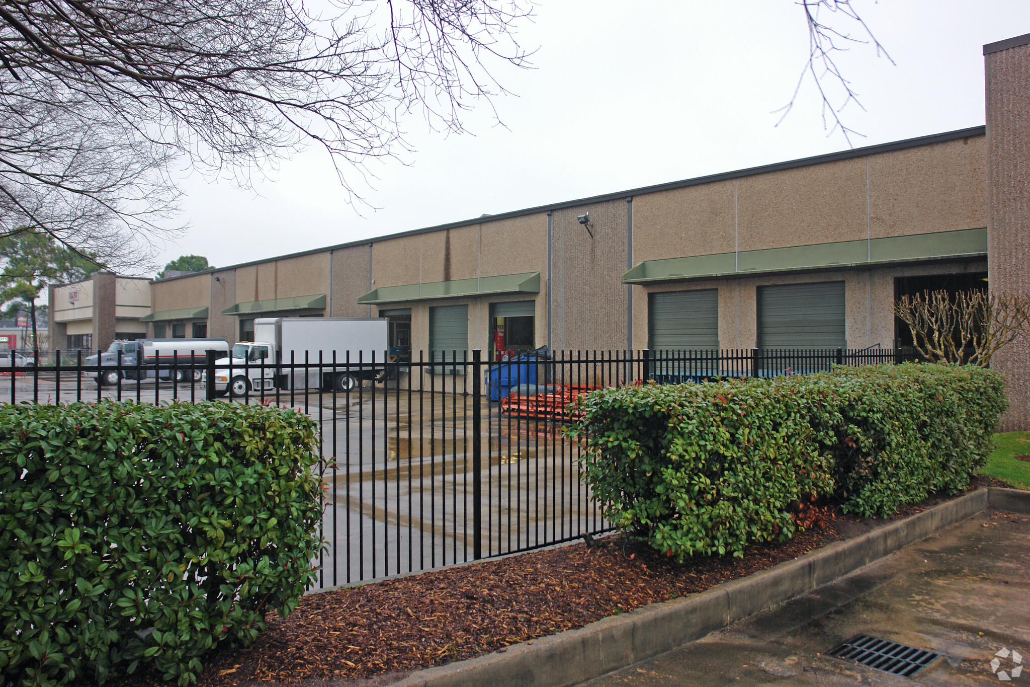 5700-5750 Campbell Rd, Houston, TX for sale Building Photo- Image 1 of 1