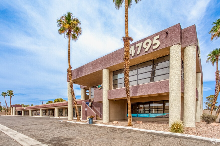 4795 S Sandhill Rd, Las Vegas, NV for sale - Primary Photo - Image 1 of 3