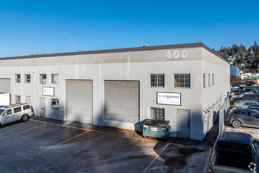 204 Cayer St, Coquitlam, BC for sale - Primary Photo - Image 1 of 1