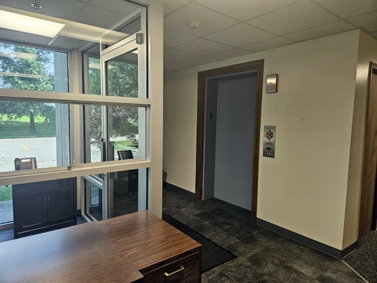 9845 Hedden Rd, Evansville, IN for sale - Building Photo - Image 3 of 17