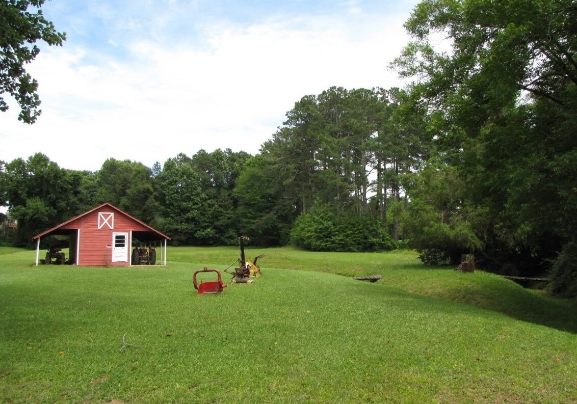 3056 Hickory Grove Rd NW, Acworth, GA 30101