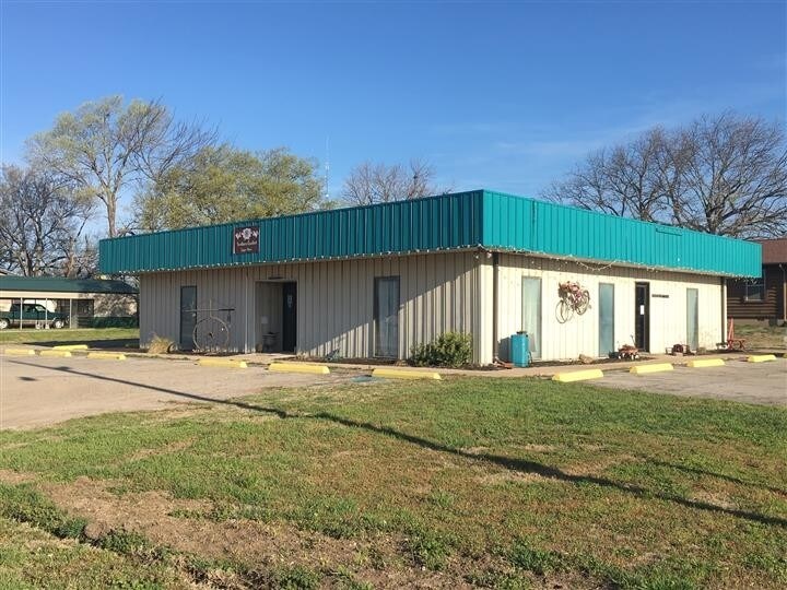 300 W Main St, Stratford, OK for sale Primary Photo- Image 1 of 1