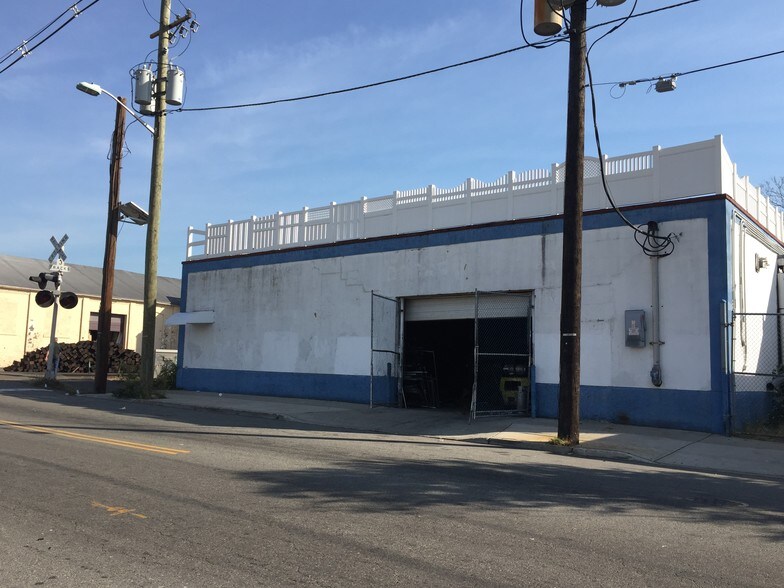 118 Monroe St, Garfield, NJ for sale - Primary Photo - Image 1 of 1