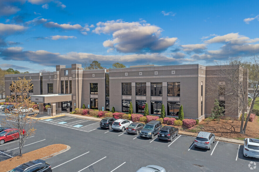 330 Billingsley Rd, Charlotte, NC for lease - Building Photo - Image 2 of 4