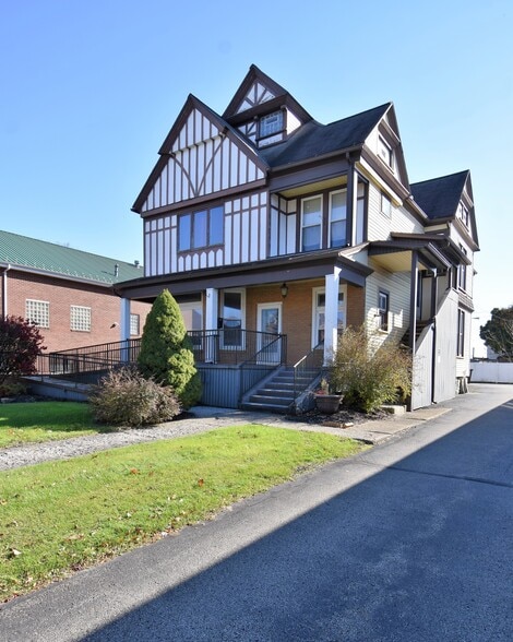 281 Main St, Greenville, PA for sale - Building Photo - Image 1 of 29