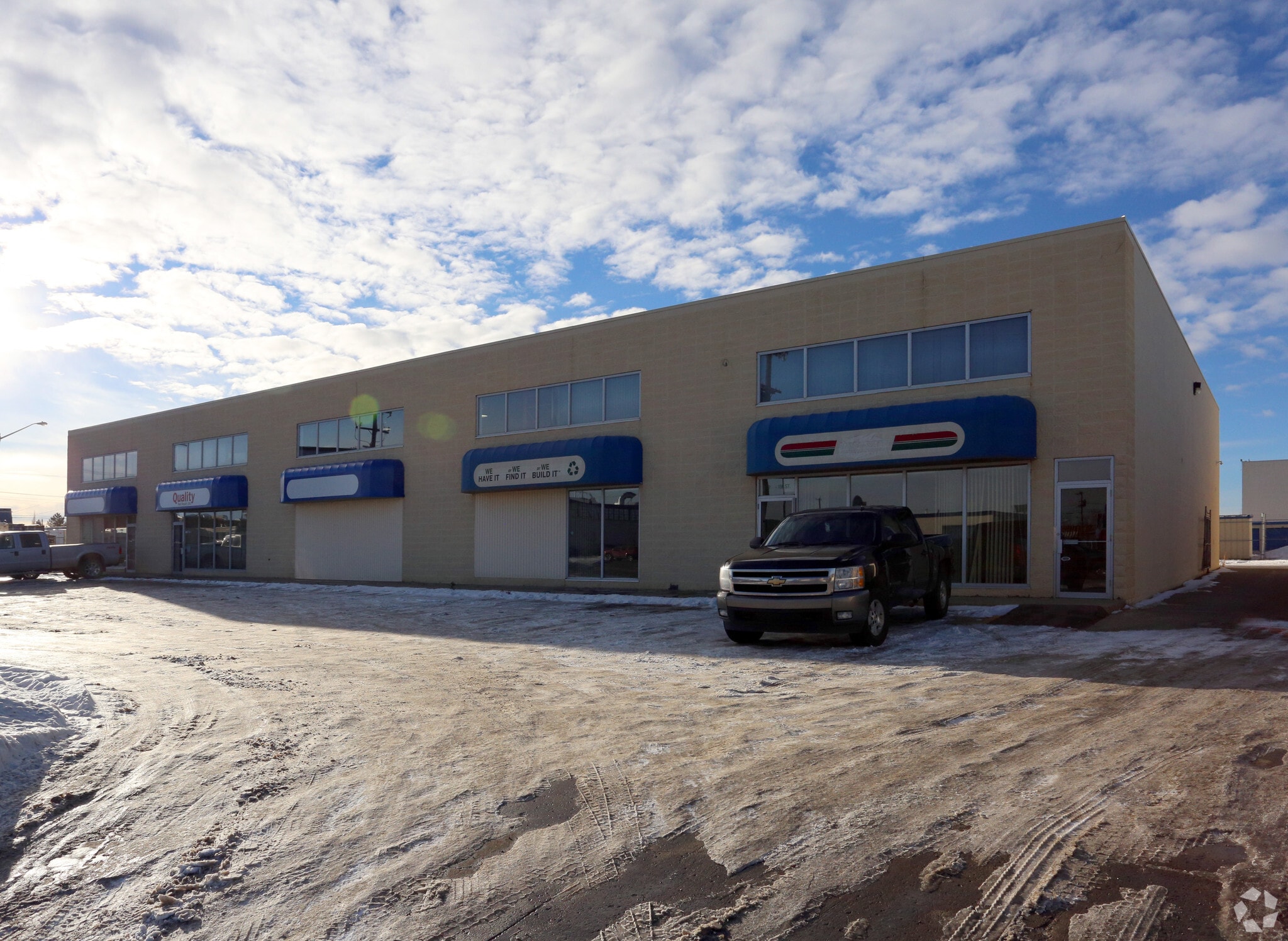 11216-11224 156th St NW, Edmonton, AB for sale Primary Photo- Image 1 of 1