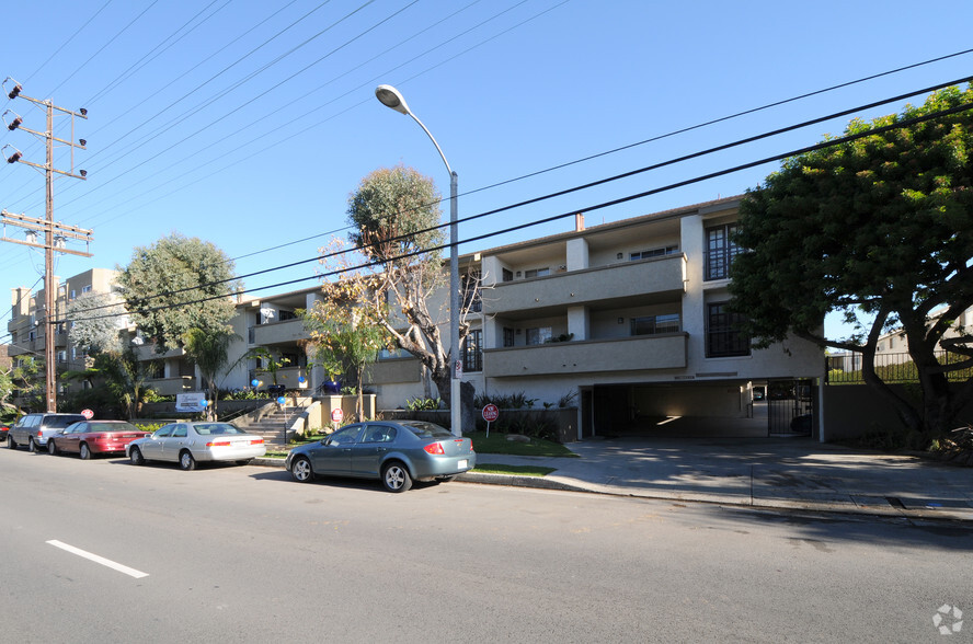 The Meridian and Rose Apartments portfolio of 2 properties for sale on LoopNet.com - Primary Photo - Image 1 of 1