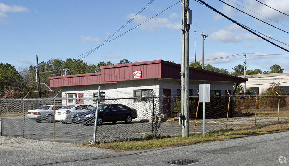  in Brookhaven, NY for sale - Building Photo - Image 1 of 1