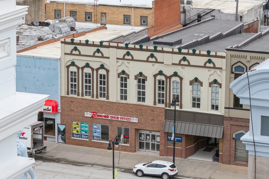 10 E Main St, Marshalltown, IA for sale - Building Photo - Image 2 of 47