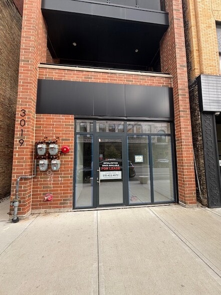 3019 N Lincoln Ave, Chicago, IL for lease - Building Photo - Image 1 of 6