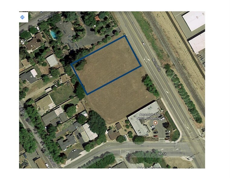 1 N 2nd St, Patterson, CA 95363