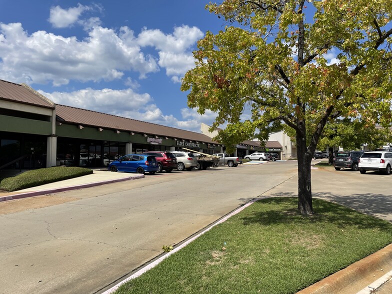 1809 E Loop 281, Longview, TX for lease - Building Photo - Image 1 of 5