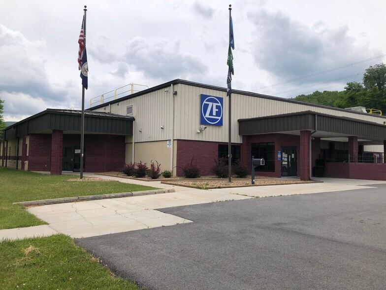 222 Mountain Empire Rd, Atkins, VA for sale - Primary Photo - Image 1 of 1