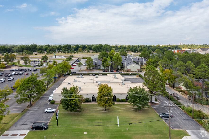 4325 E 51st St, Tulsa, OK for sale - Building Photo - Image 2 of 5