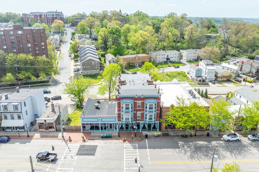 2015 Madison rd, Cincinnati, OH for lease - Building Photo - Image 1 of 12
