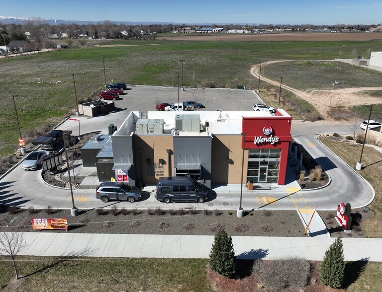 871 N Meridian Rd, Kuna, ID for sale - Building Photo - Image 1 of 1