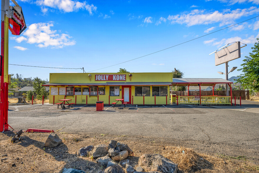 21010 Calistoga Rd, Middletown, CA for sale - Building Photo - Image 1 of 1