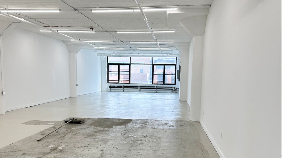 22-19 41st Ave, Long Island City, NY for lease - Interior Photo - Image 2 of 5