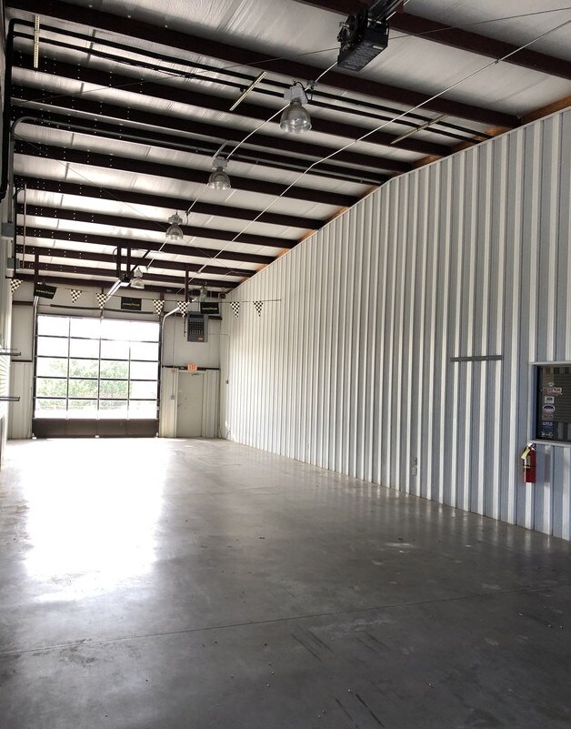 78 Ridge Rd, Hartwell, GA for sale Interior Photo- Image 1 of 1