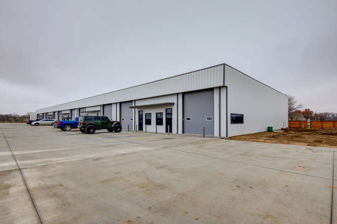 22390 E 111th St, Broken Arrow, OK for lease - Building Photo - Image 1 of 27