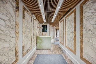 16 W 32nd St, New York, NY for lease Lobby- Image 2 of 27