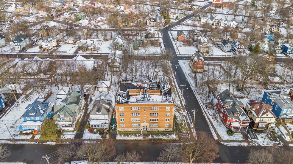 1000 Bellevue Ave, Syracuse, NY for sale - Building Photo - Image 1 of 34