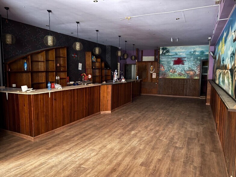 Retail in Ponferrada, León for sale - Building Photo - Image 1 of 10