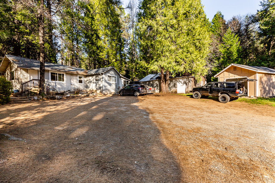 11459 Red Dog Rd, Nevada City, CA for sale - Primary Photo - Image 1 of 1