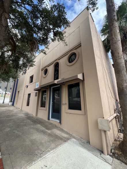 518 Peoples St, Corpus Christi, TX for sale - Building Photo - Image 1 of 21