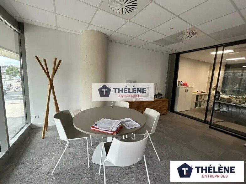 Office in Castelnau-le-Lez for lease - Interior Photo - Image 2 of 11