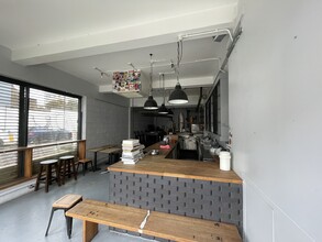 214 Well St, London for lease Interior Photo- Image 2 of 4