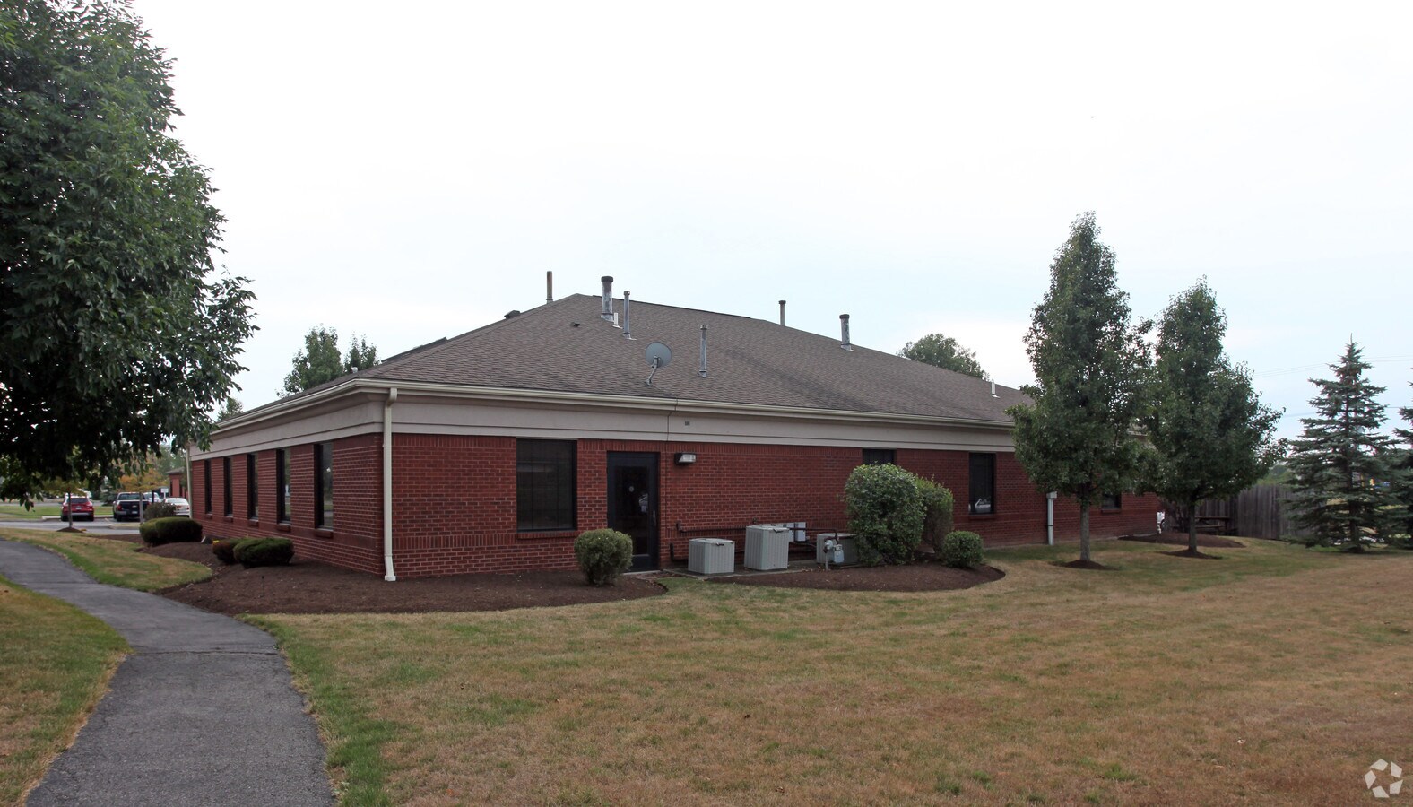 911 Limestone Dr, Buffalo, NY 14221