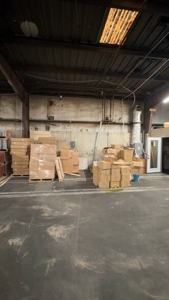 3209 Industry Dr, Charleston, SC for lease - Commercial Listing Video - Image 3 of 28