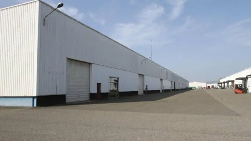 Industrial in Rouen for lease Building Photo- Image 1 of 3